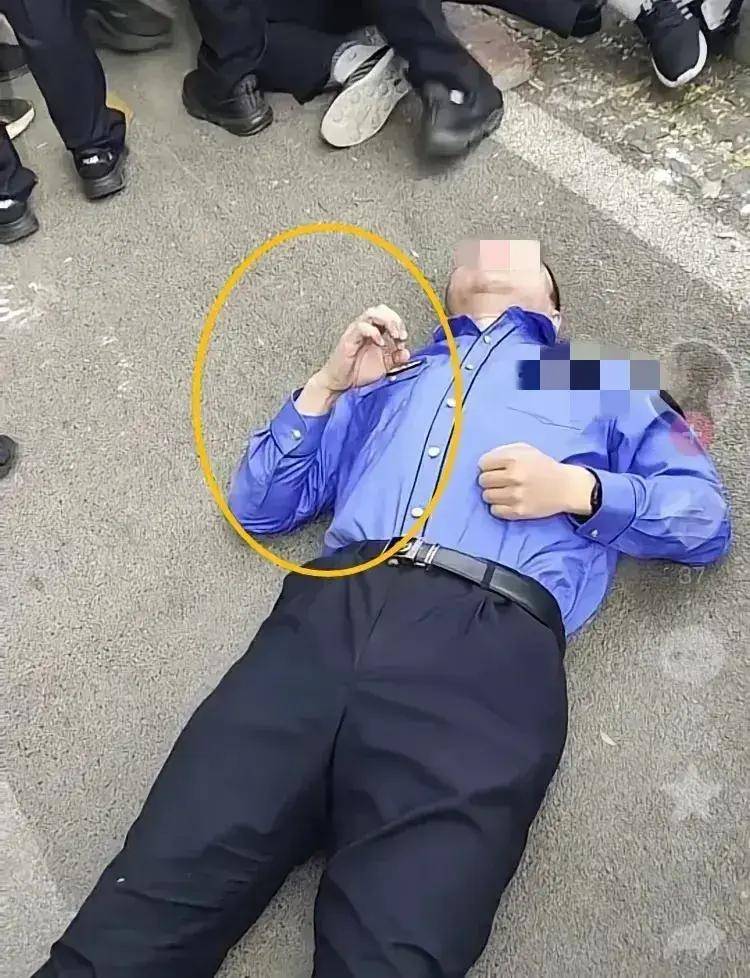 老人被城管推倒后离世？警方通报还原真相，系自身疾病发作，执法过程无推搡