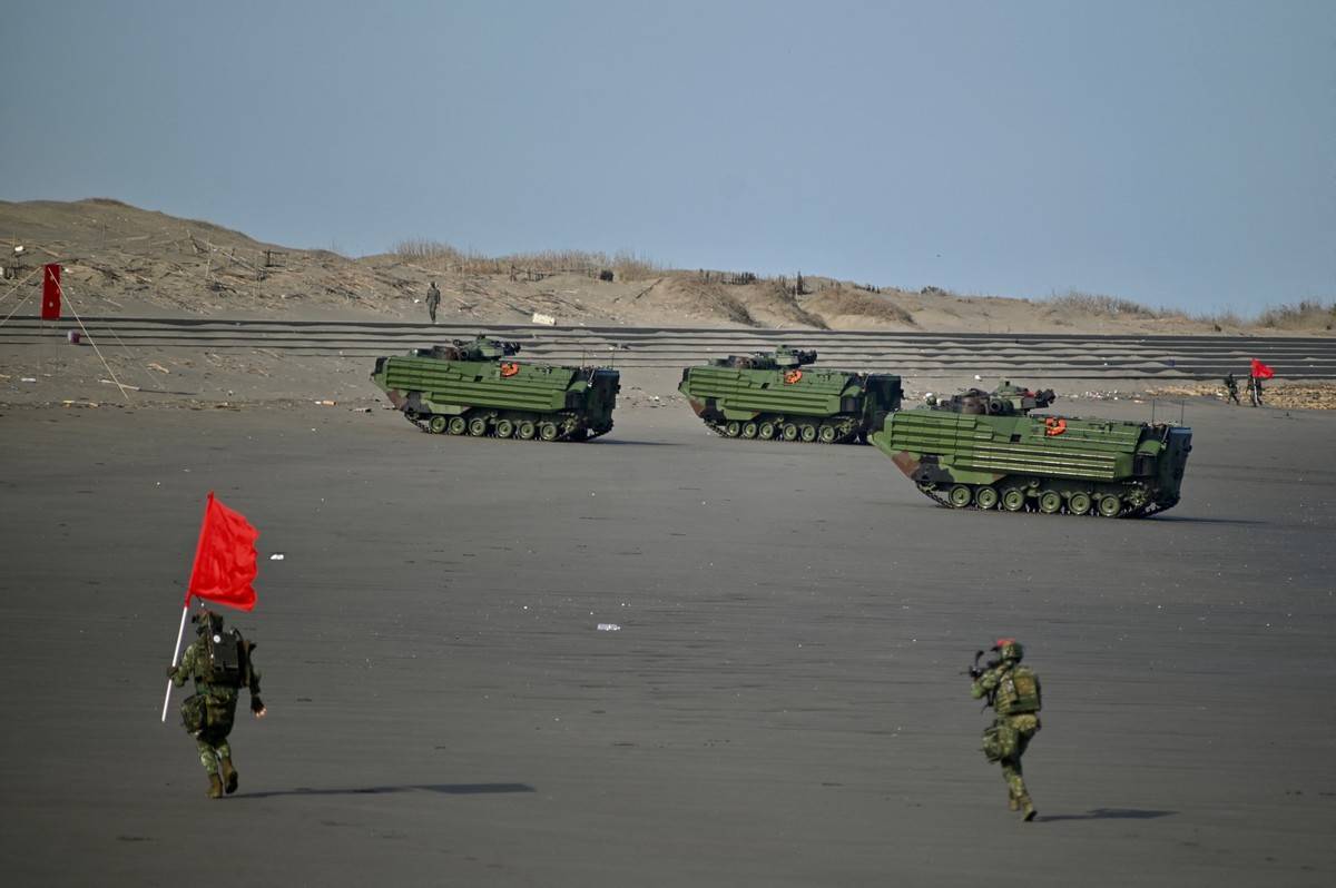 解放军军演后台防务部门慌了