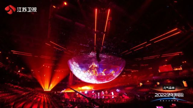 声动金陵夜，共赴新程时，江苏卫视跨年演唱会用音乐点亮岁末狂欢