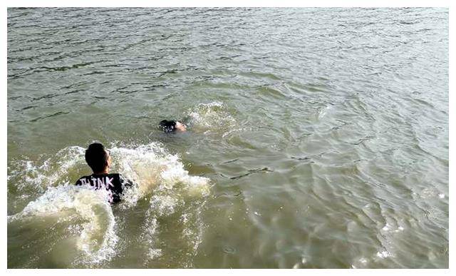 母爱无畏！跳水救人的3孩妈妈，她的勇敢照亮平凡日常