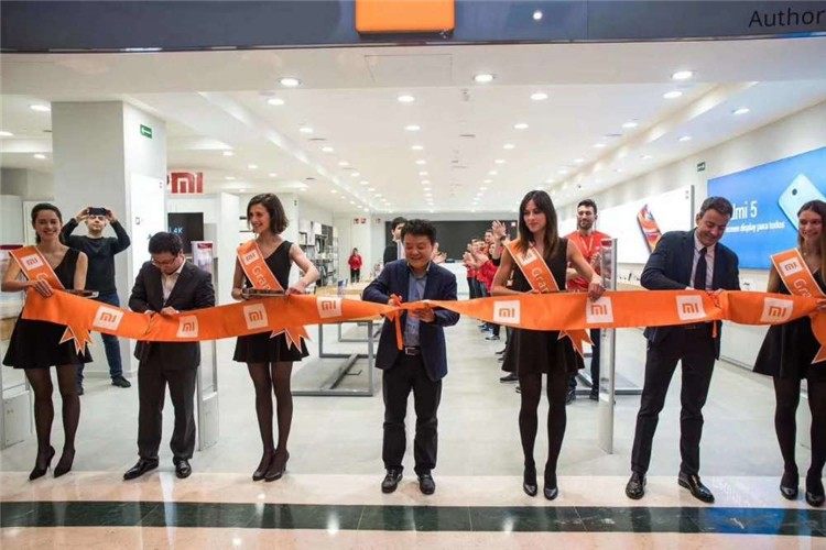 小米之家重返法国，巴黎首家门店盛大开业，欧洲市场再启新程